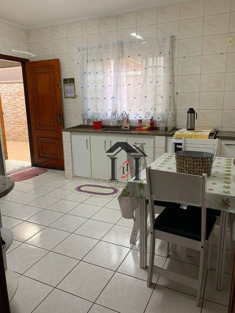 Sobrado à venda com 2 quartos, 176m² - Foto 30