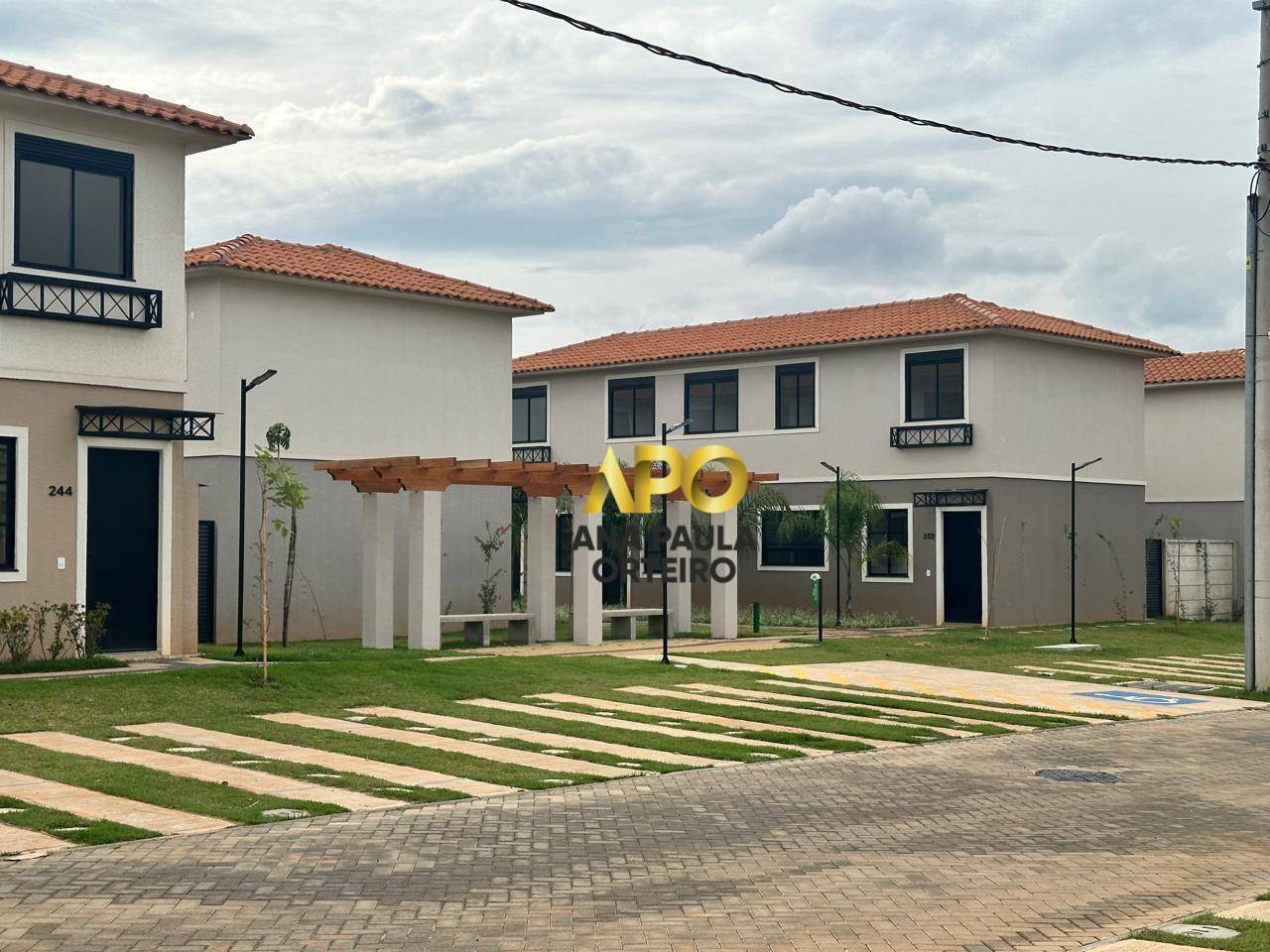 Casa à venda com 2 quartos, 44m² - Foto 1