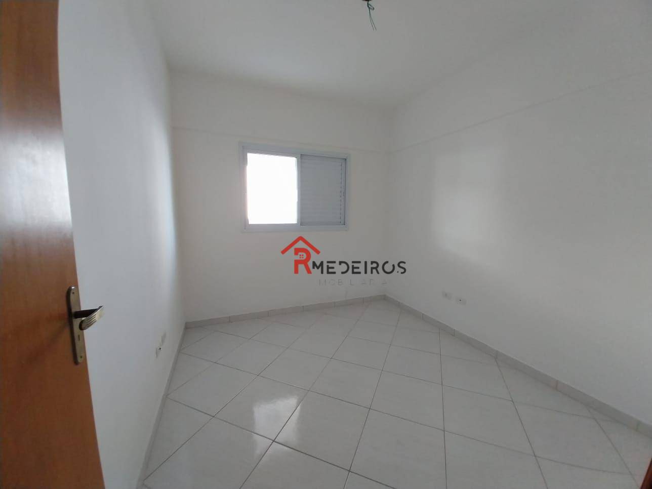 Apartamento à venda com 2 quartos, 64m² - Foto 6