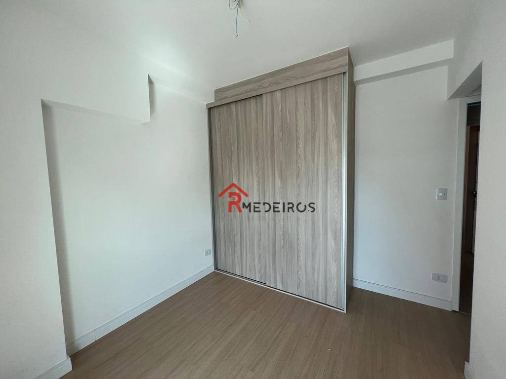 Apartamento à venda com 3 quartos, 117m² - Foto 8