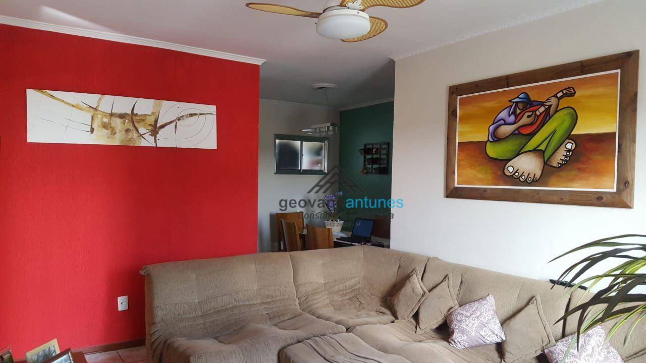 Apartamento à venda com 2 quartos, 70m² - Foto 2