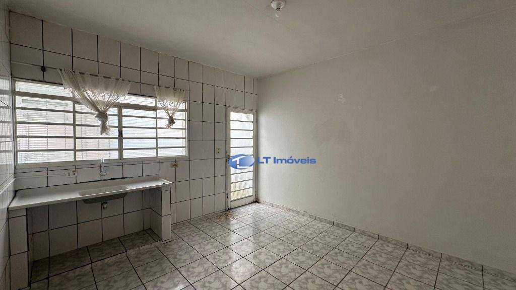 Sobrado para alugar com 2 quartos, 95m² - Foto 12