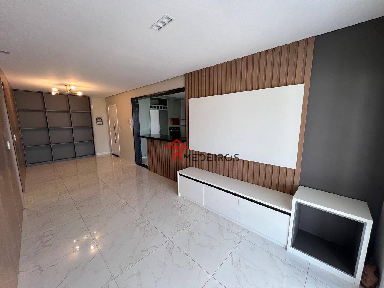 Apartamento à venda com 3 quartos, 149m² - Foto 5