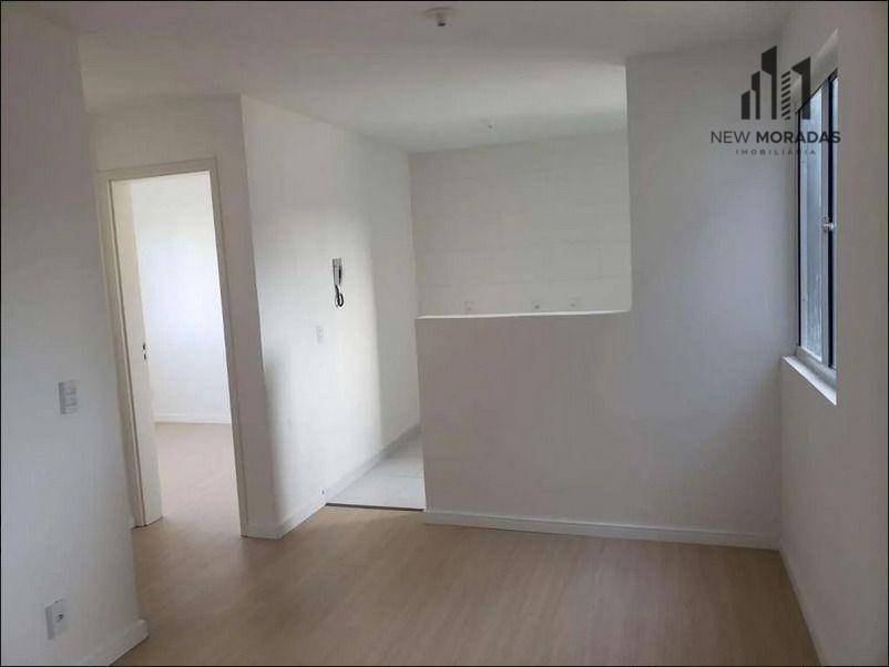 Apartamento à venda com 2 quartos, 46m² - Foto 2