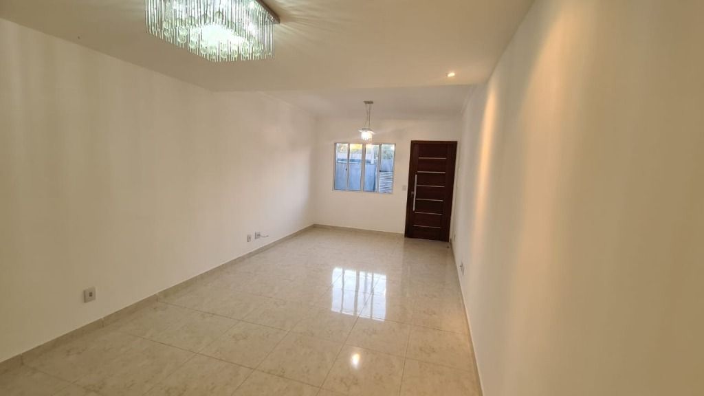 Sobrado à venda com 3 quartos, 190m² - Foto 5