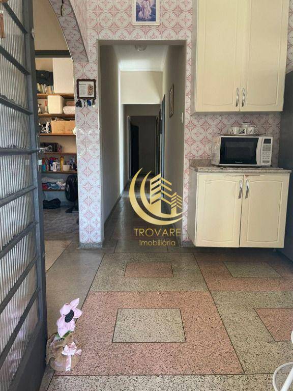 Casa à venda e aluguel com 4 quartos, 180m² - Foto 24
