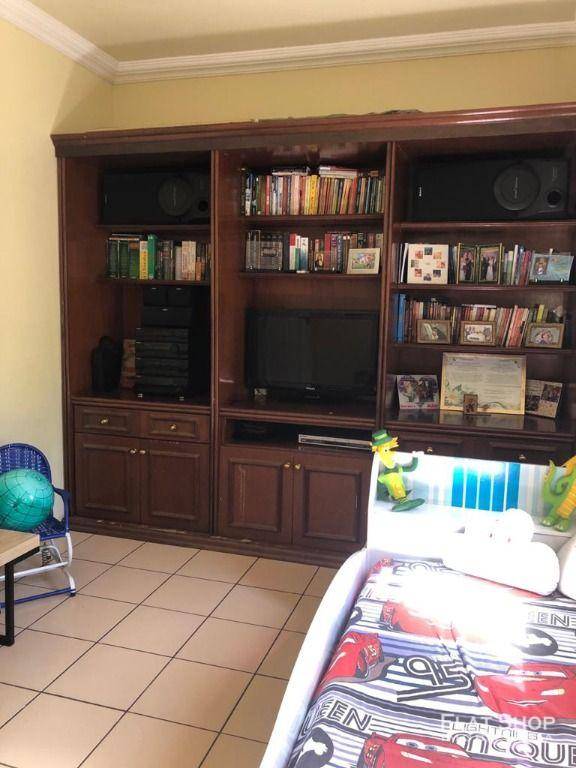 Apartamento à venda com 3 quartos, 147m² - Foto 15