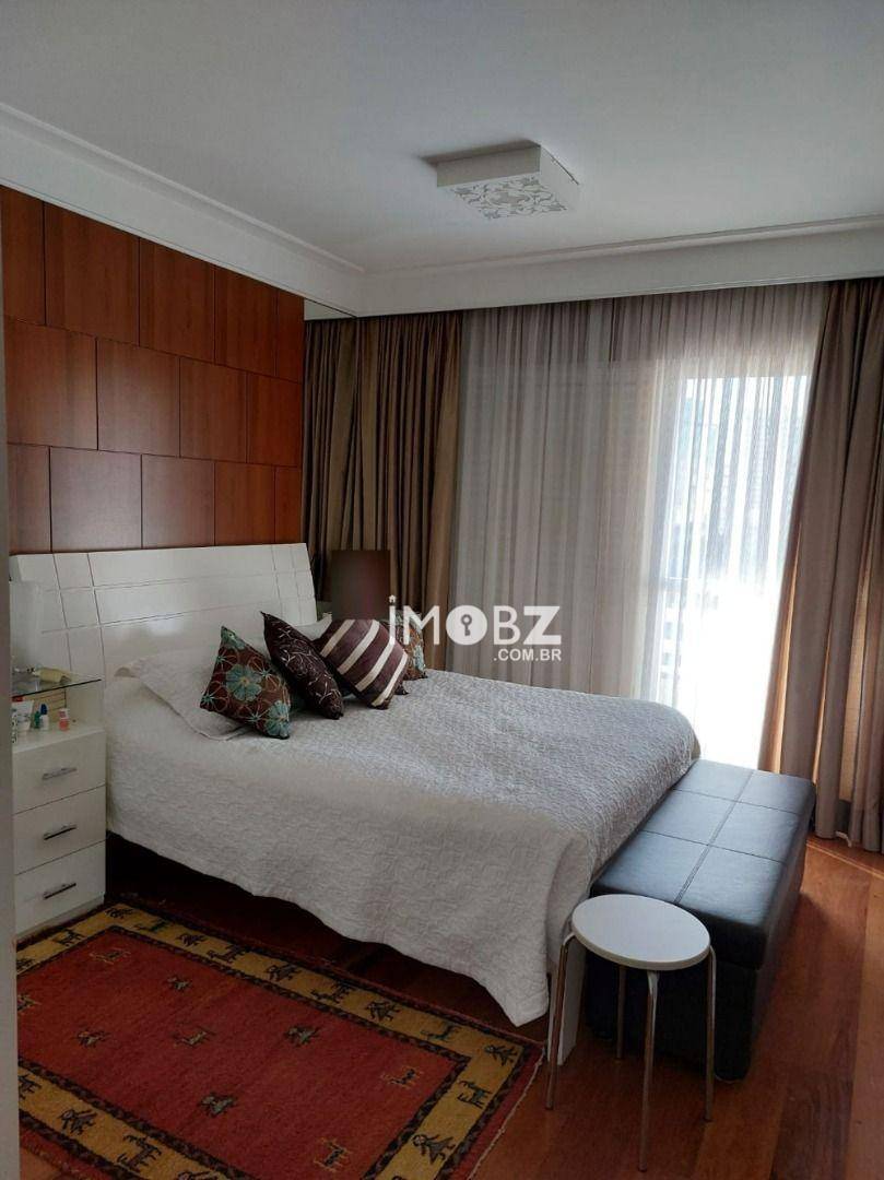 Apartamento à venda com 3 quartos, 137m² - Foto 9