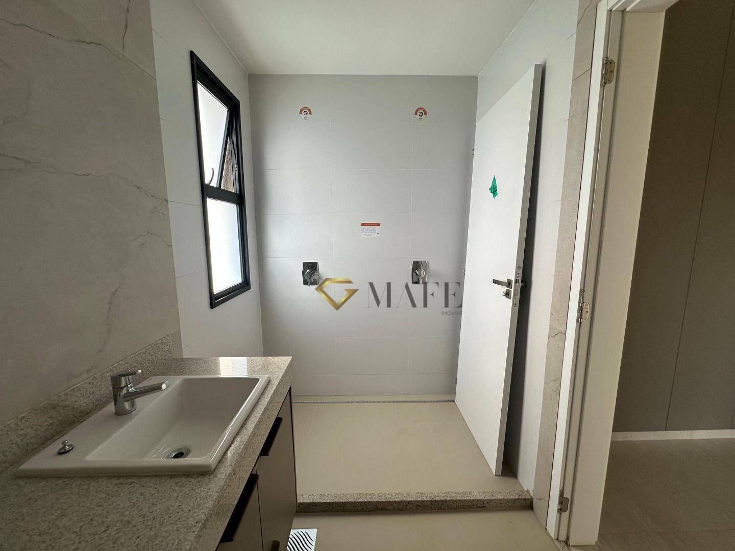 Apartamento à venda com 3 quartos, 141m² - Foto 19