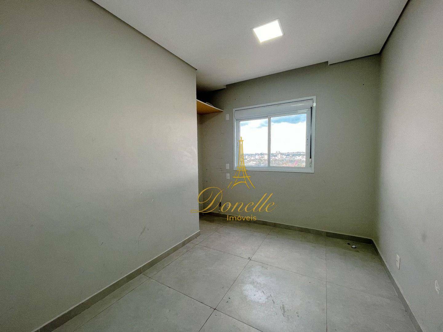 Apartamento à venda com 2 quartos, 70m² - Foto 34