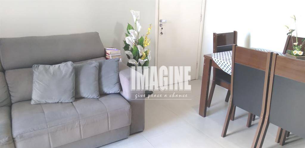 Apartamento à venda com 2 quartos, 48m² - Foto 5