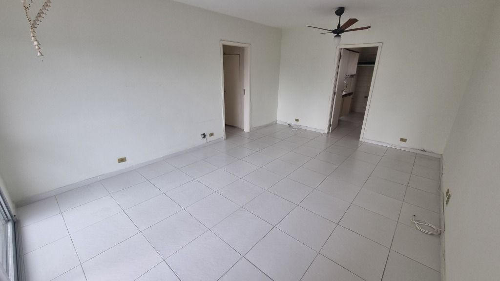 Apartamento à venda com 3 quartos, 115m² - Foto 4