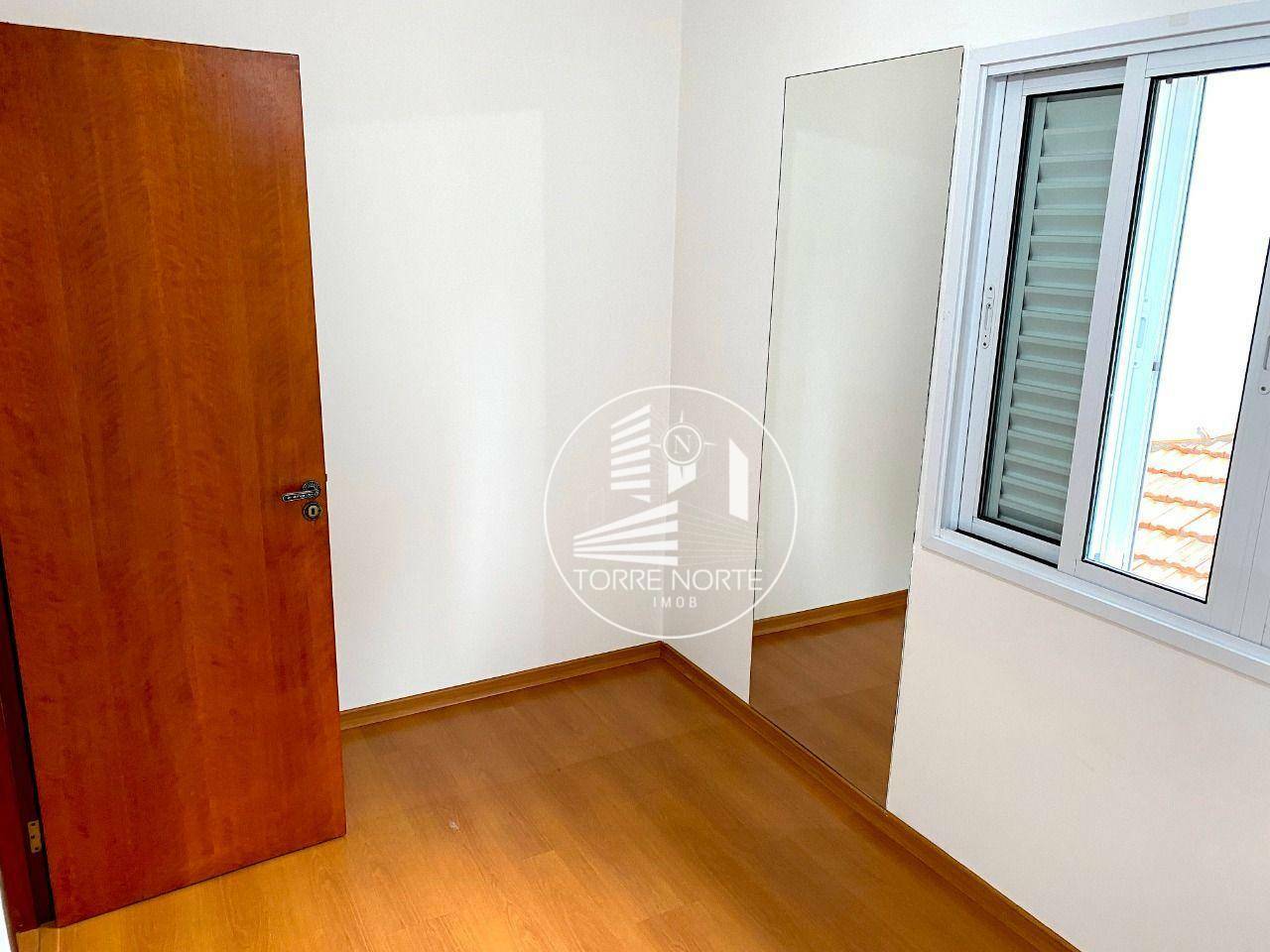 Casa à venda com 4 quartos, 270m² - Foto 16