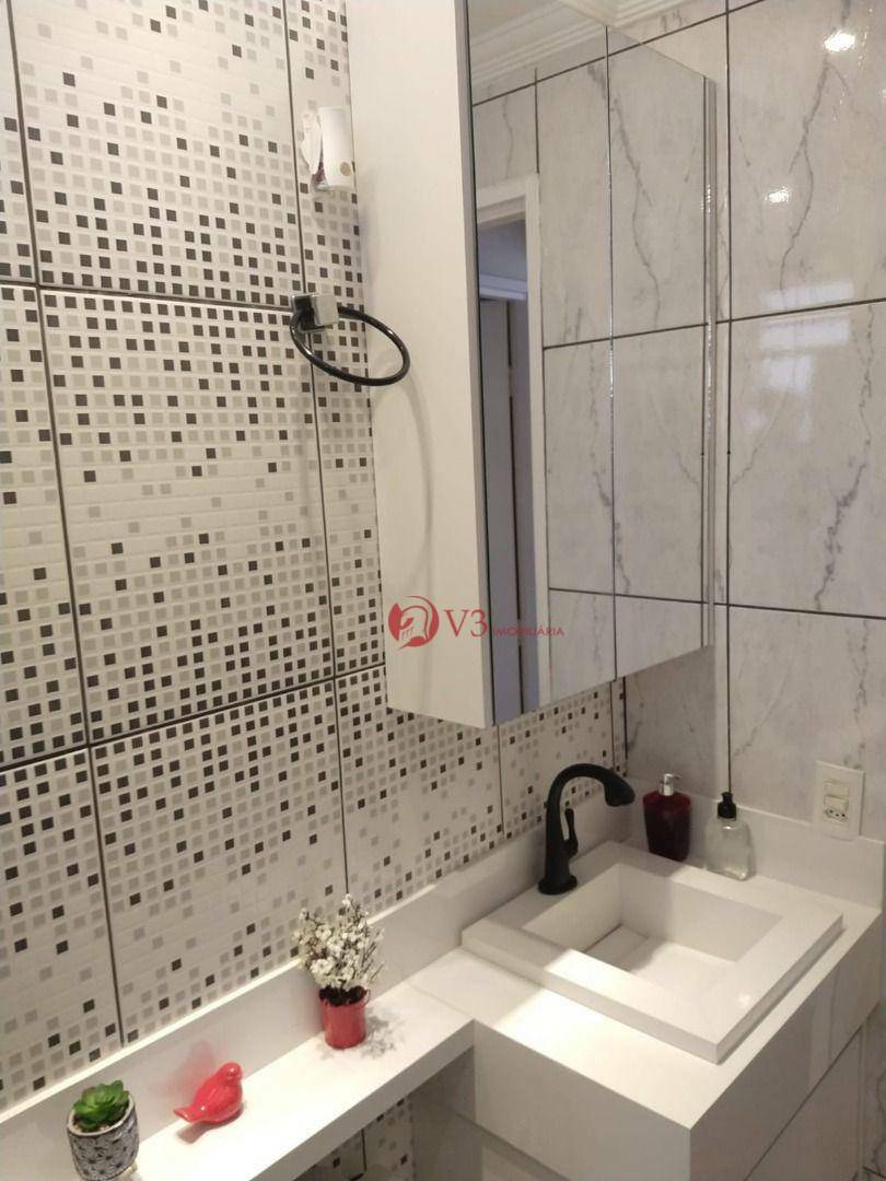 Apartamento à venda com 2 quartos, 42m² - Foto 22