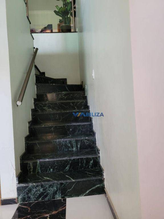 Sobrado à venda com 3 quartos, 200m² - Foto 11