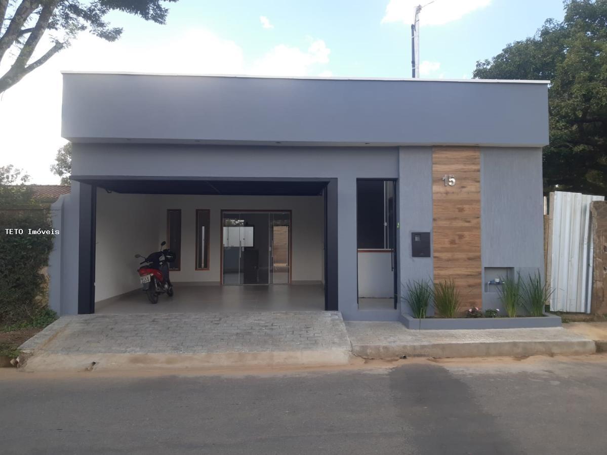 Casa à venda com 3 quartos, 174m² - Foto 2