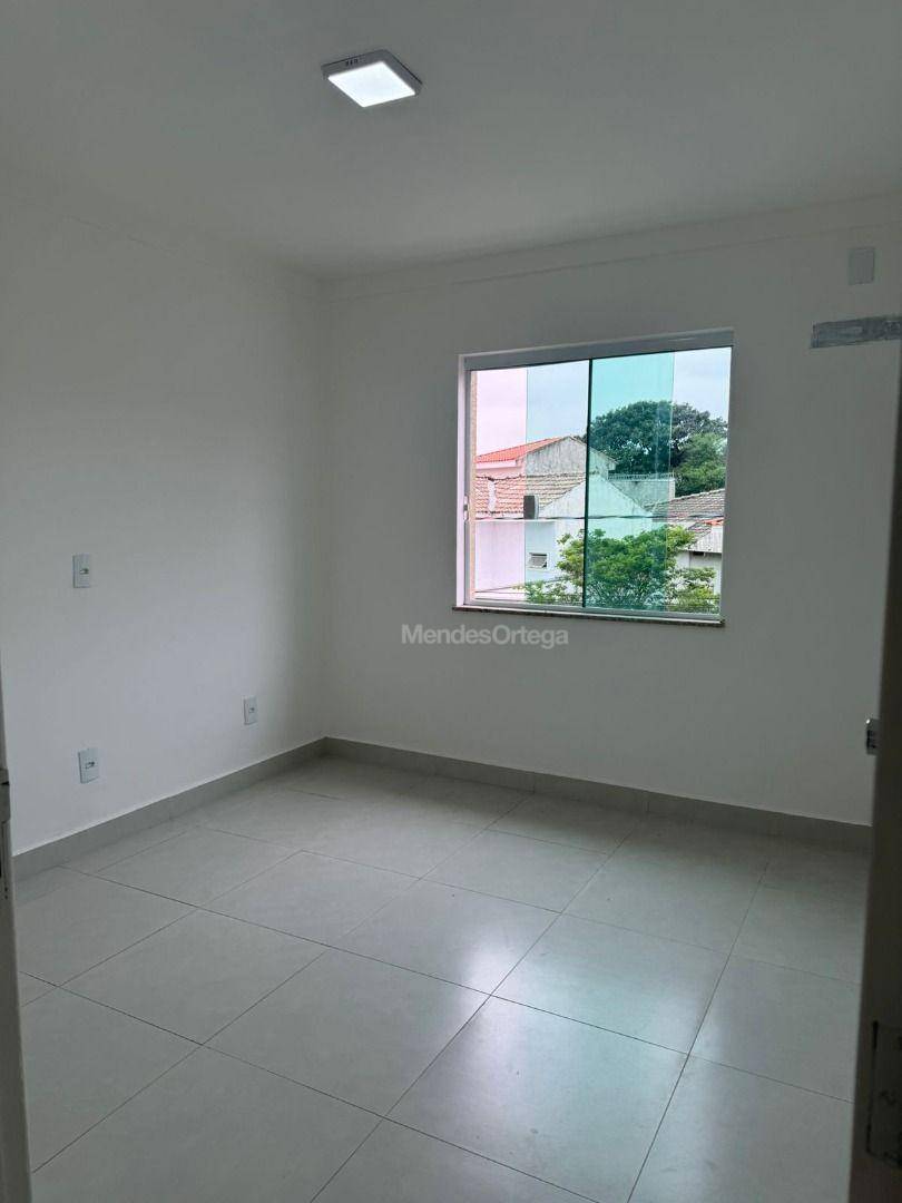 Casa para alugar, 250m² - Foto 13