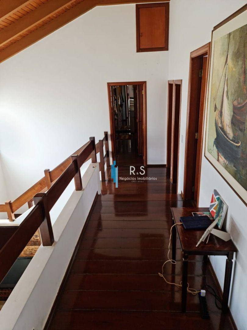 Casa à venda com 4 quartos, 320m² - Foto 18