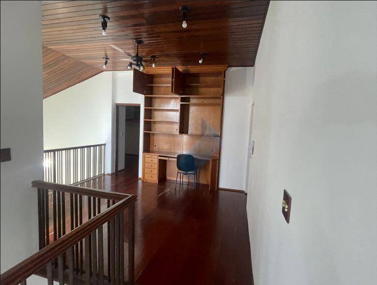 Casa à venda e aluguel com 3 quartos, 193m² - Foto 20