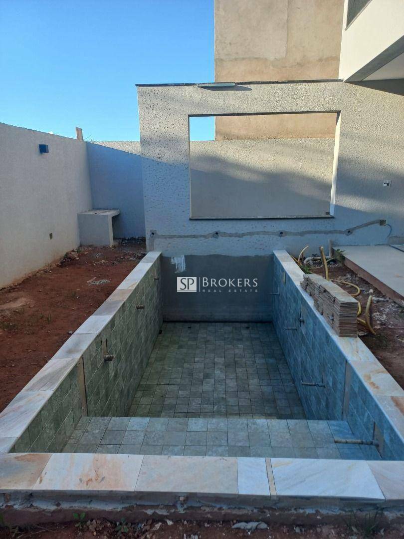 Casa de Condomínio à venda com 3 quartos, 300m² - Foto 6