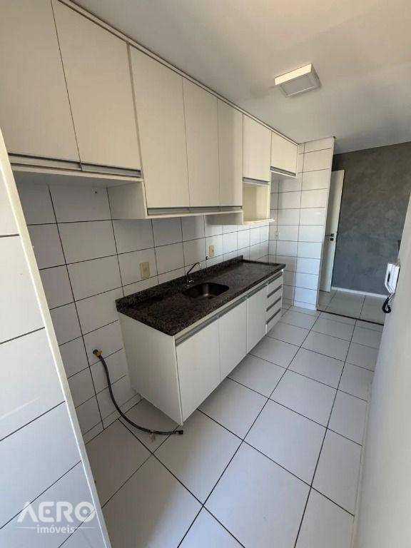 Apartamento à venda com 2 quartos, 61m² - Foto 11