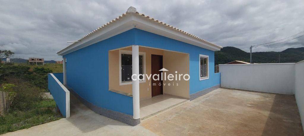 Casa à venda com 2 quartos, 68m² - Foto 1