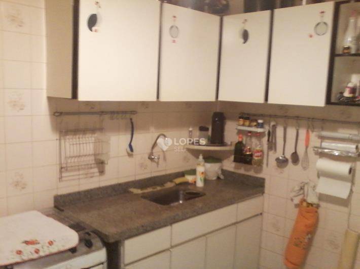 Apartamento à venda com 3 quartos, 87m² - Foto 13