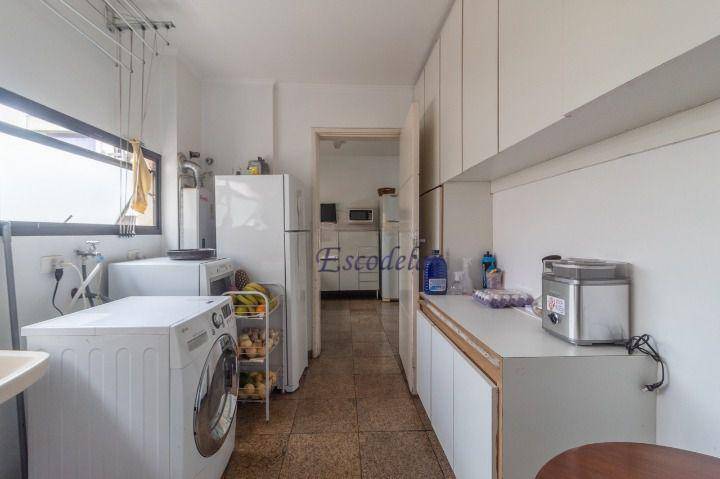 Apartamento à venda com 3 quartos, 210m² - Foto 30