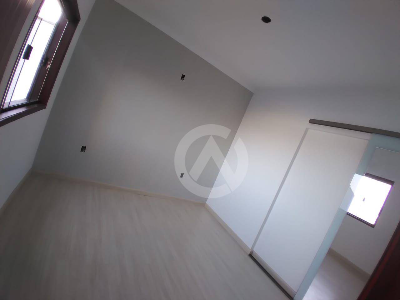 Casa à venda com 4 quartos, 300m² - Foto 13