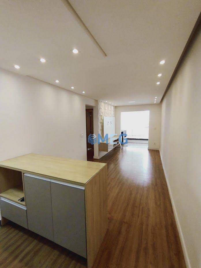 Apartamento para alugar com 2 quartos, 58m² - Foto 3