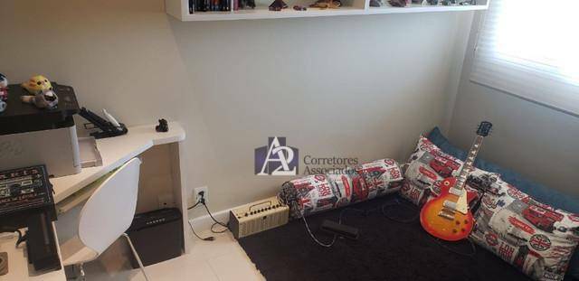 Apartamento à venda com 2 quartos, 70m² - Foto 3