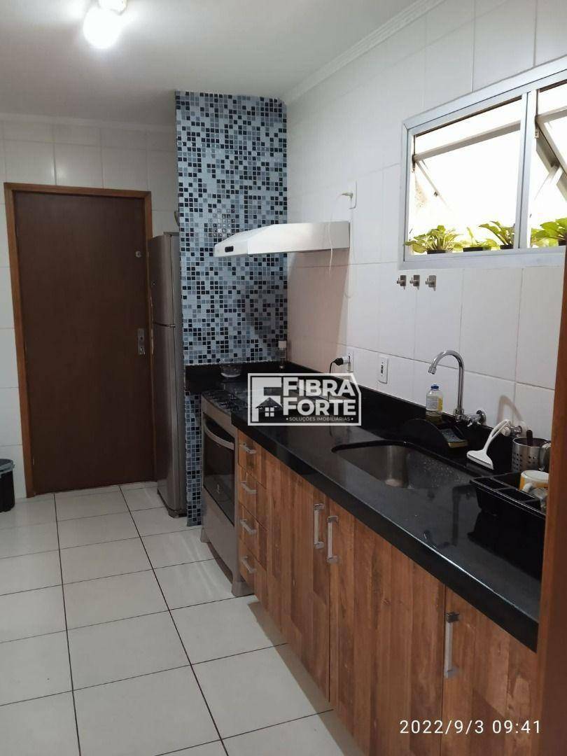 Apartamento à venda com 2 quartos, 70m² - Foto 10