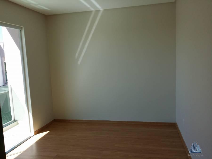 Sobrado à venda com 3 quartos, 100m² - Foto 4