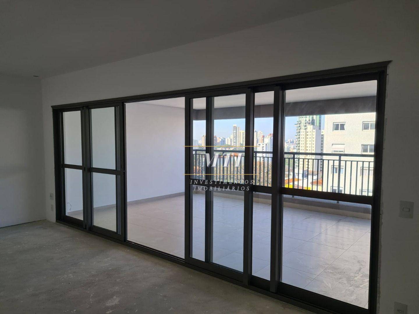 Apartamento à venda com 3 quartos, 159m² - Foto 1