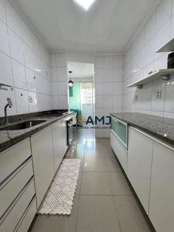 Apartamento para alugar com 2 quartos, 72m² - Foto 6