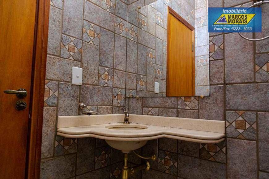 Casa de Condomínio para alugar com 4 quartos, 680m² - Foto 9