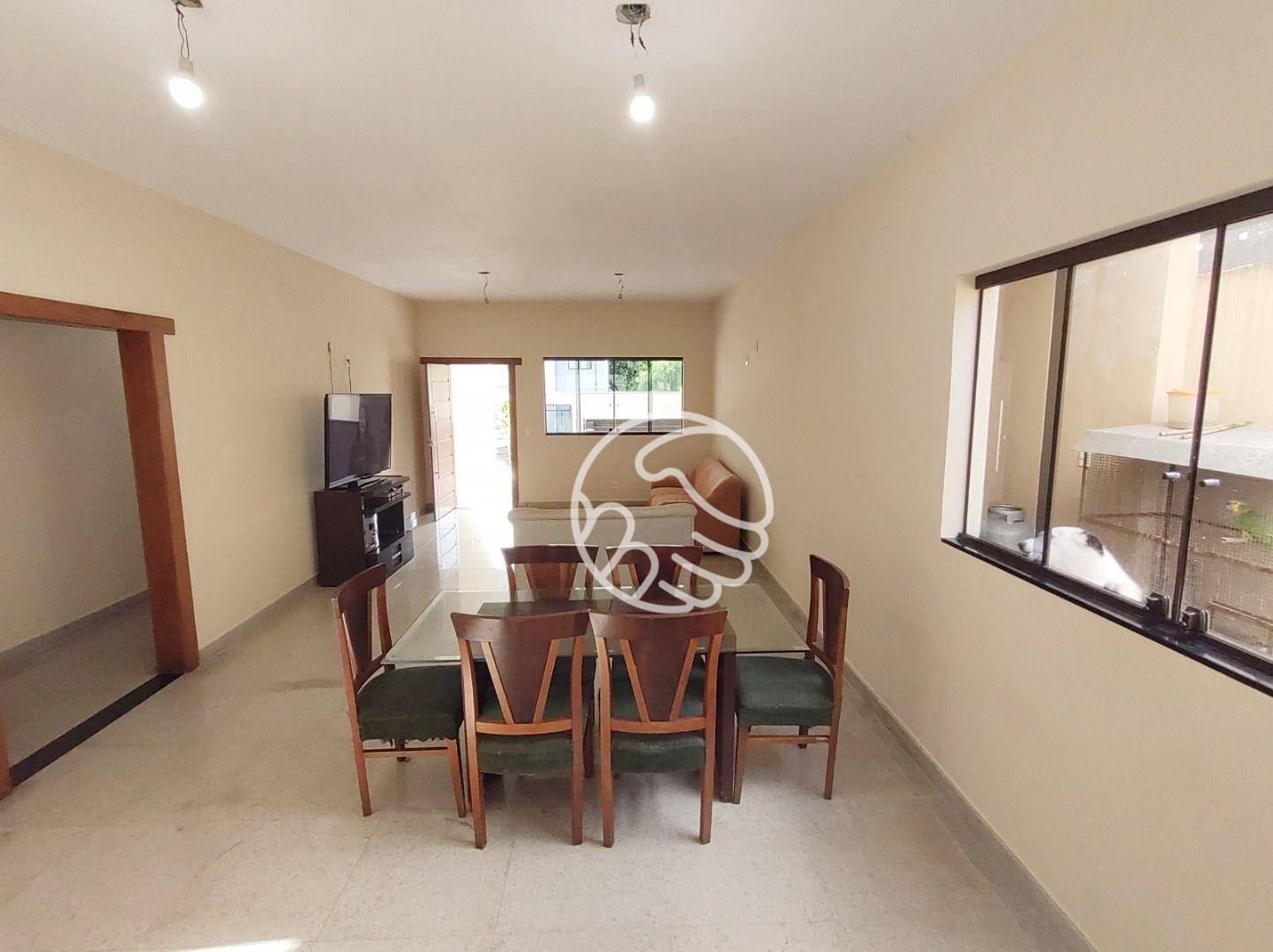 Casa, 4 quartos, 210 m² - Foto 3