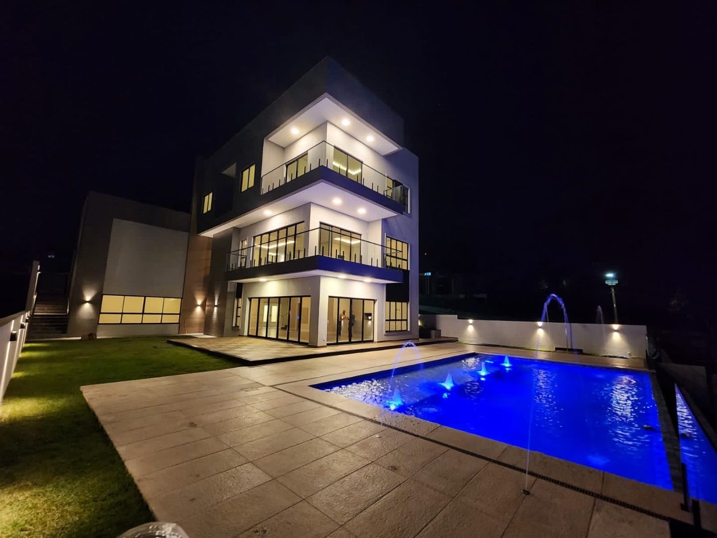 Casa à venda com 4 quartos, 670m² - Foto 9