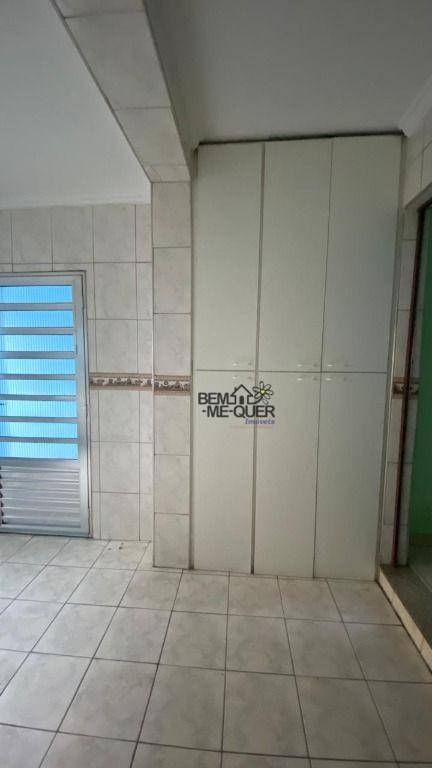 Sobrado à venda com 3 quartos, 170m² - Foto 4