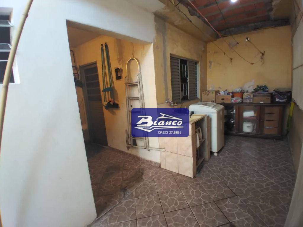 Casa à venda com 4 quartos, 280m² - Foto 24