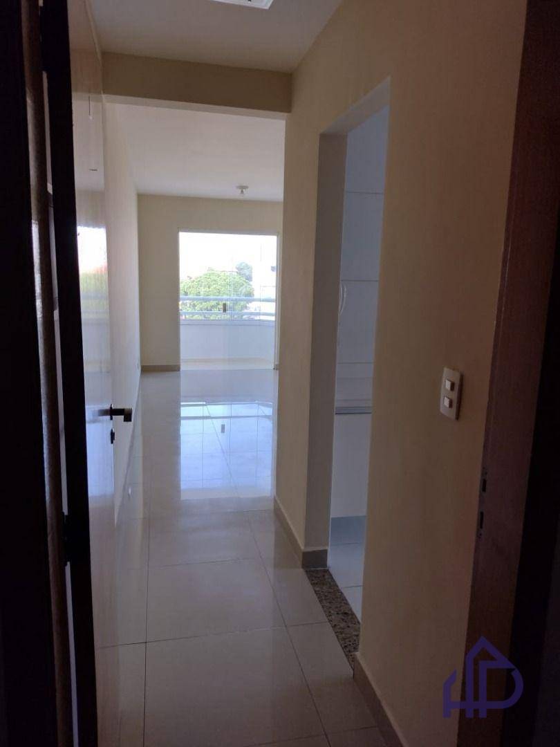Apartamento para alugar com 3 quartos, 70m² - Foto 8