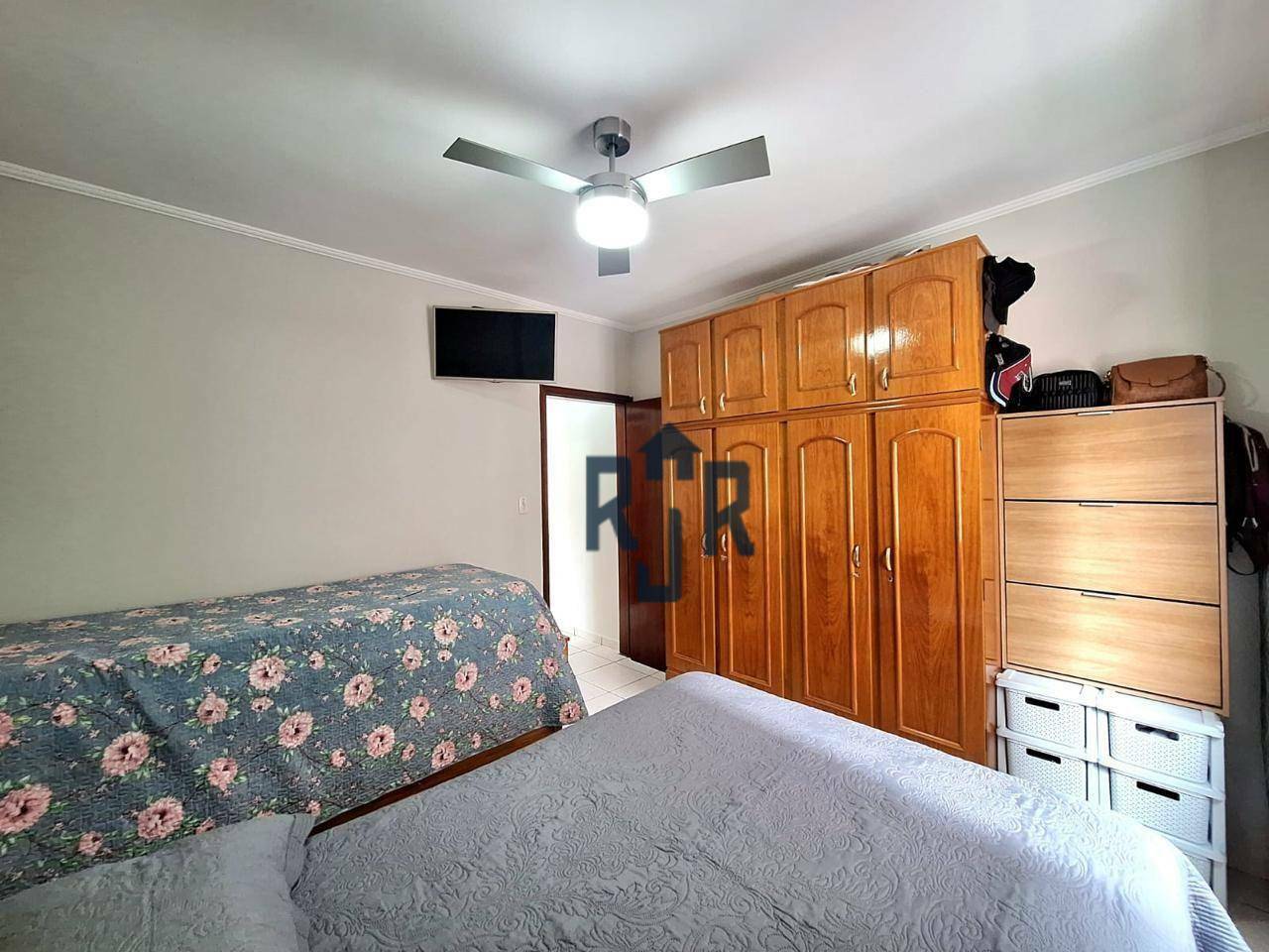 Apartamento à venda com 1 quarto, 50m² - Foto 32