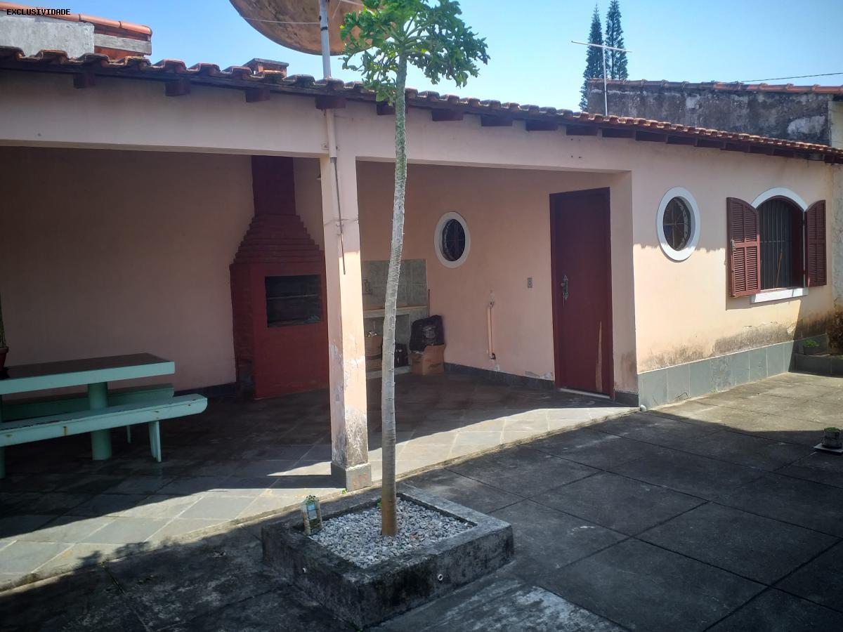 Casa à venda com 6 quartos, 450m² - Foto 3