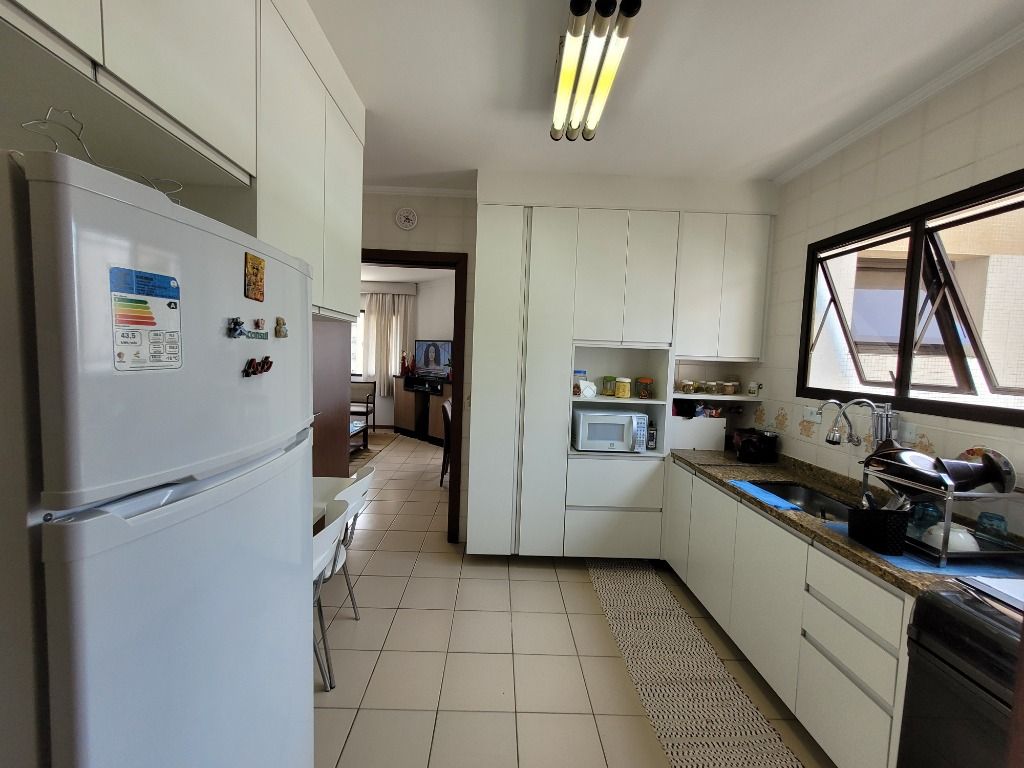 Apartamento à venda com 3 quartos, 124m² - Foto 24