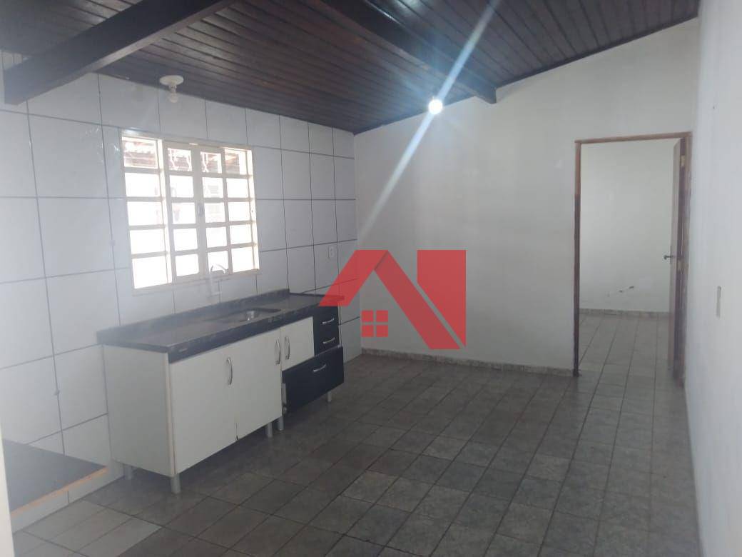 Casa à venda com 3 quartos, 110m² - Foto 14