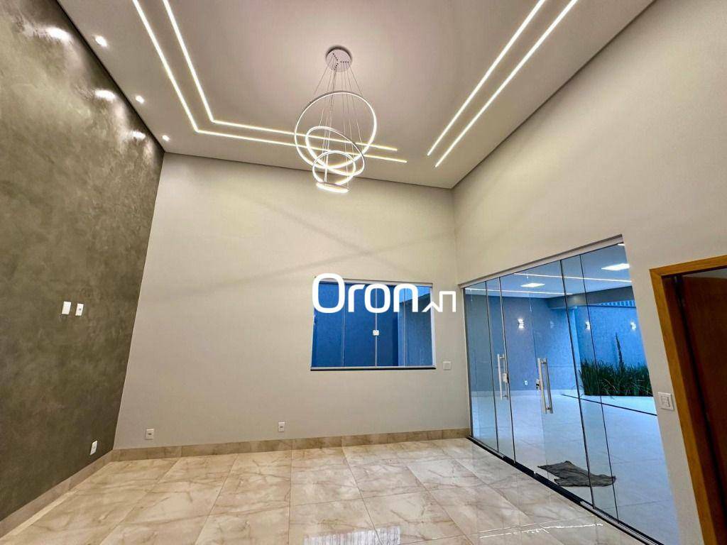 Casa à venda com 3 quartos, 160m² - Foto 2
