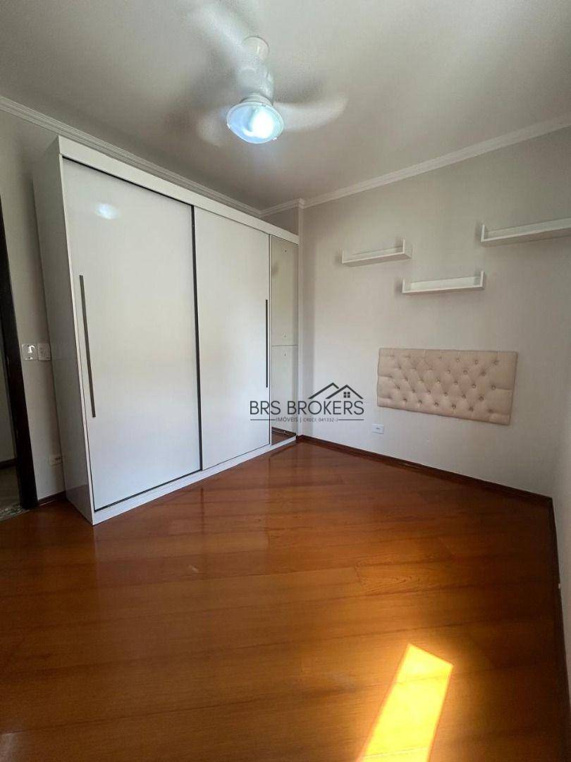 Apartamento para alugar com 2 quartos, 64m² - Foto 15