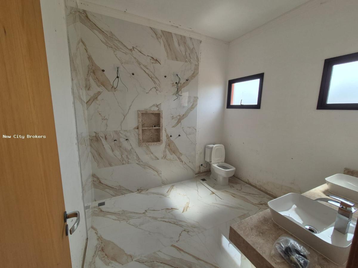 Sobrado à venda com 3 quartos, 300m² - Foto 19