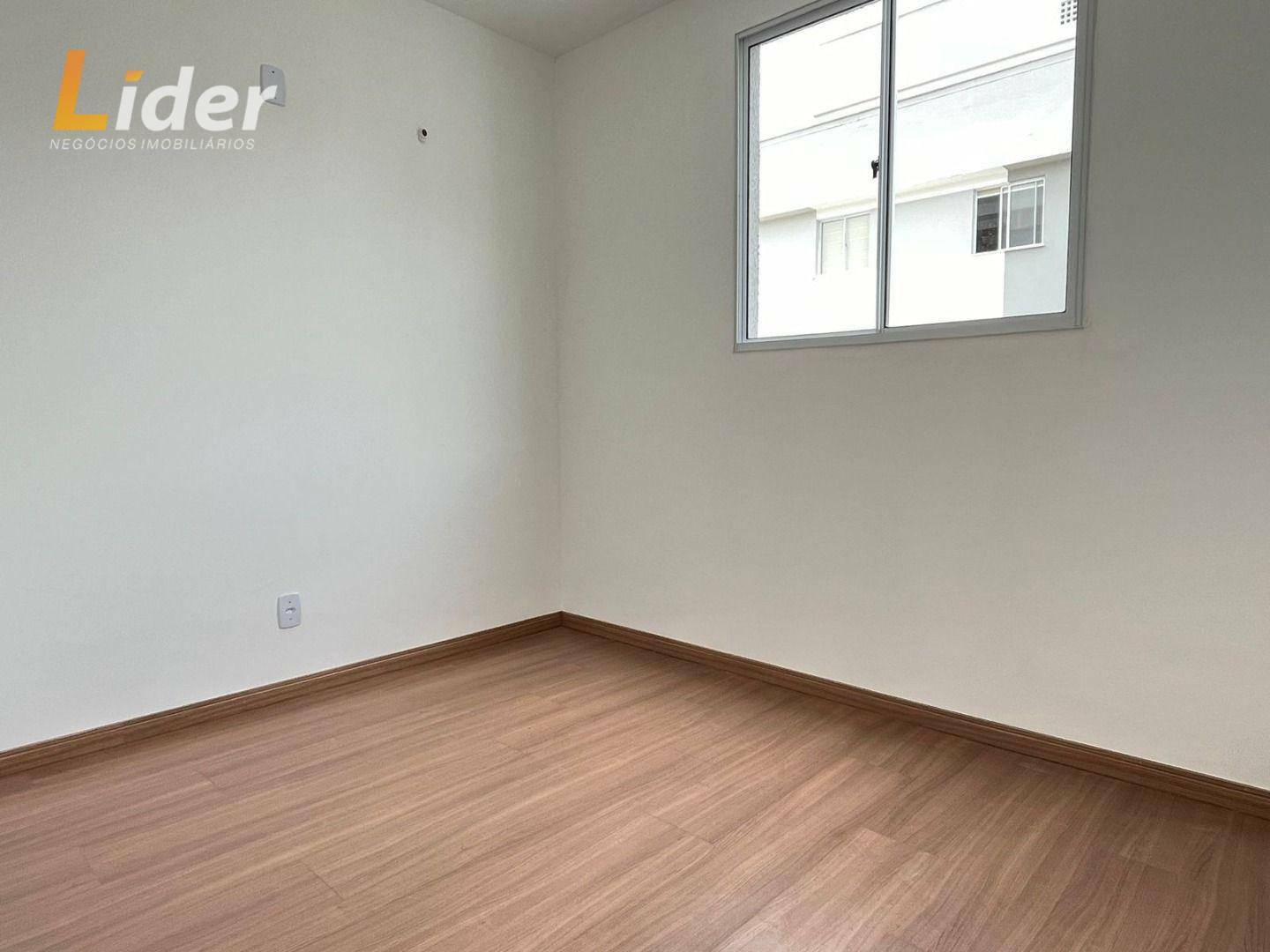 Apartamento à venda com 2 quartos, 70m² - Foto 5