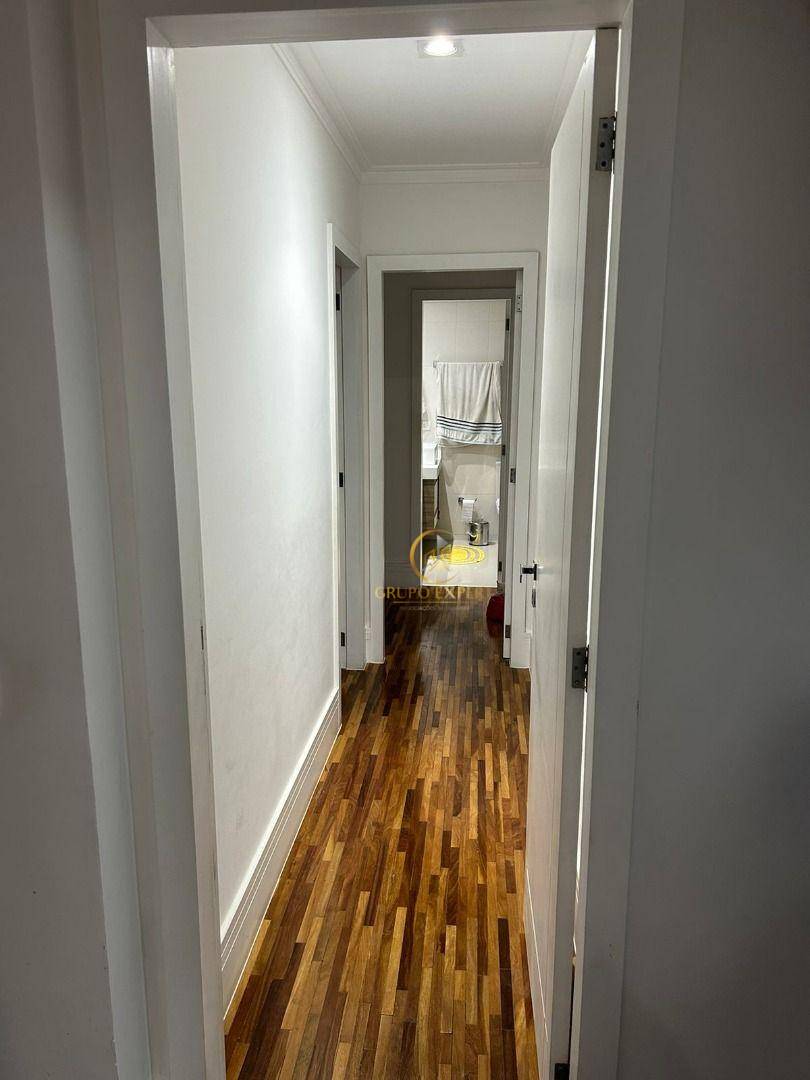 Apartamento para alugar com 3 quartos, 153m² - Foto 16